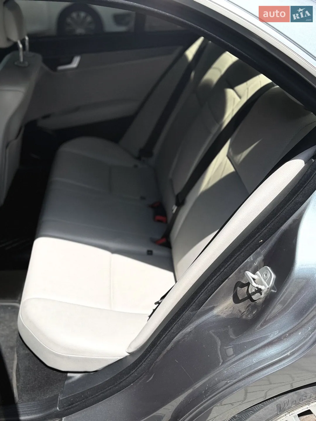 2011 Mercedes-Benz C-klasse - мініатюра 13