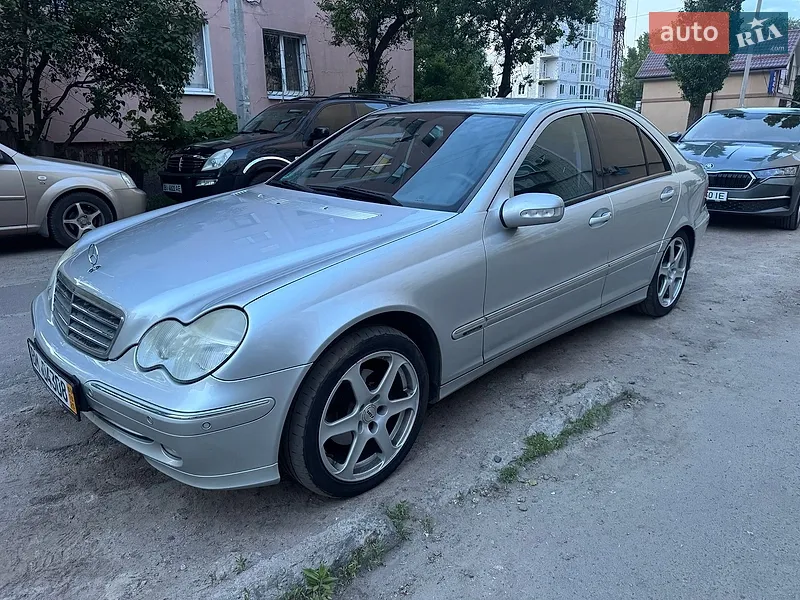 Mercedes-Benz C-Class