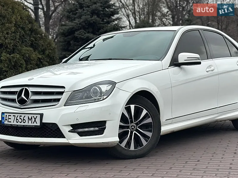 Mercedes-Benz C-Class 2013 VIN WDD2040841A921279 фото оголошення 2 з 74