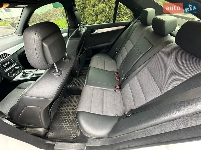 Mercedes-Benz C-Class 2013 VIN WDD2040841A921279 фото оголошення 18 з 74