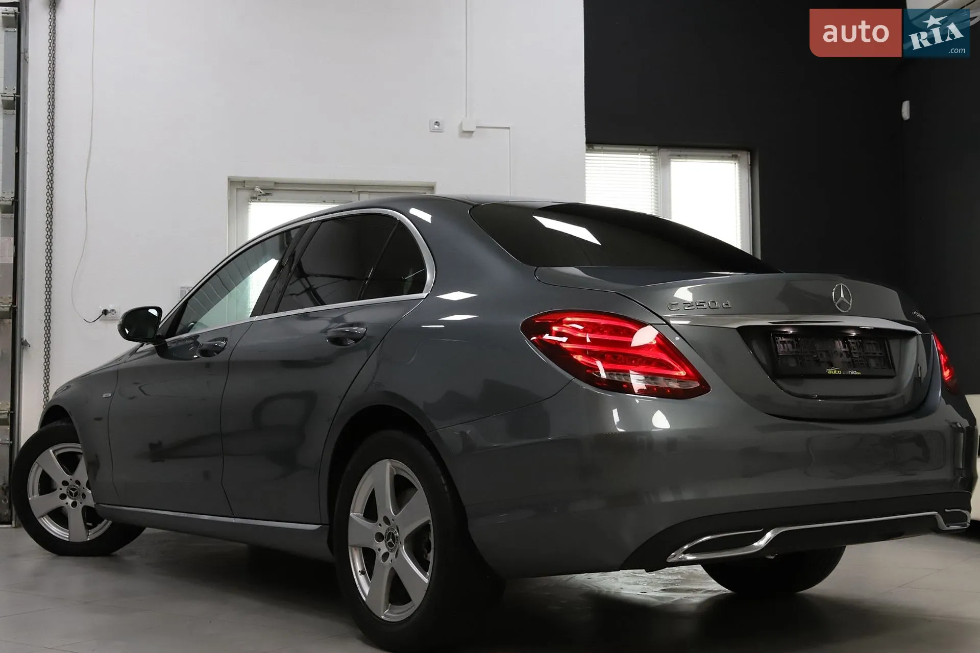 2017 Mercedes-Benz C-klasse - мініатюра 27