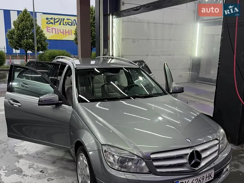 Mercedes-Benz C-Class 2010 VIN WDD2042021F582116 фото оголошення 17 з 51