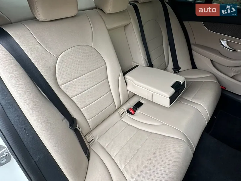 Mercedes-Benz C-Class 2018 VIN 55SWF4JB3JU267893 фото оголошення 25 з 85