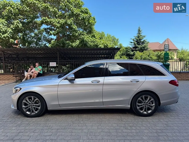 Mercedes-Benz C-Class 2017 VIN WDD2052071F678538 фото оголошення 5 з 46