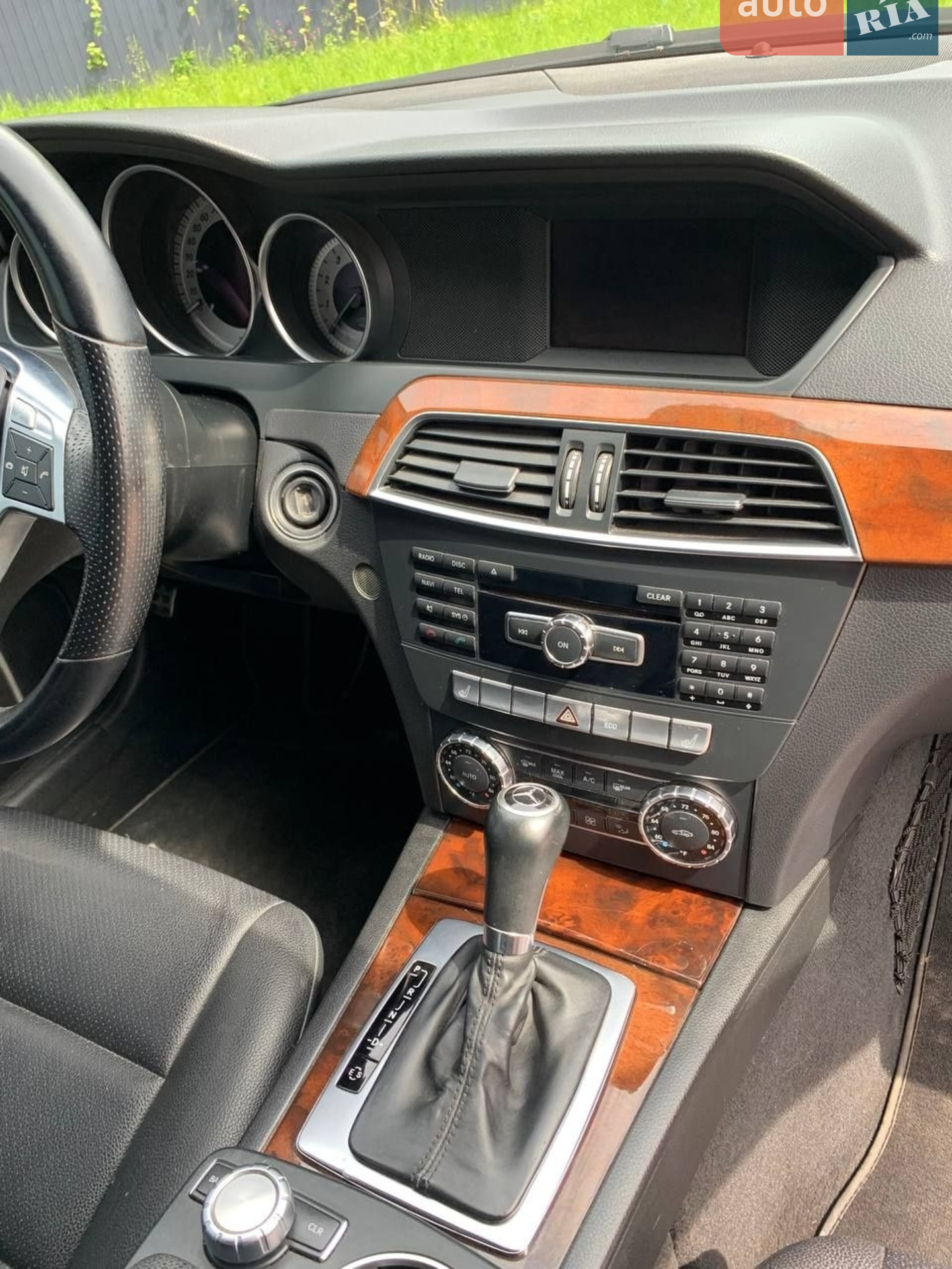 Mercedes-Benz C-Class 2013 VIN WDDGF8AB5DR281201 фото оголошення 5 з 8
