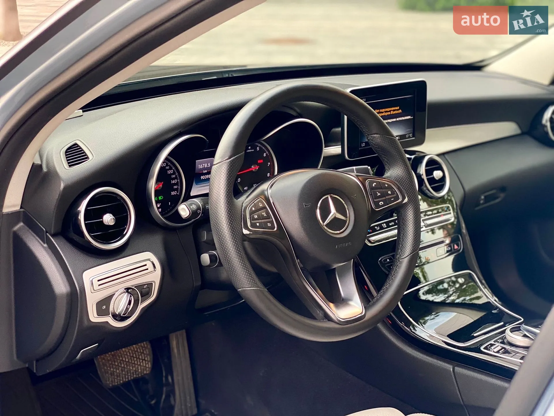 Mercedes-Benz C-Class 2015 VIN 55SWF4JBXFU074339 фото оголошення 13 з 24