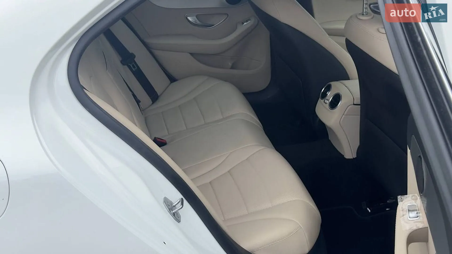2016 Mercedes-Benz C-klasse - мініатюра 15