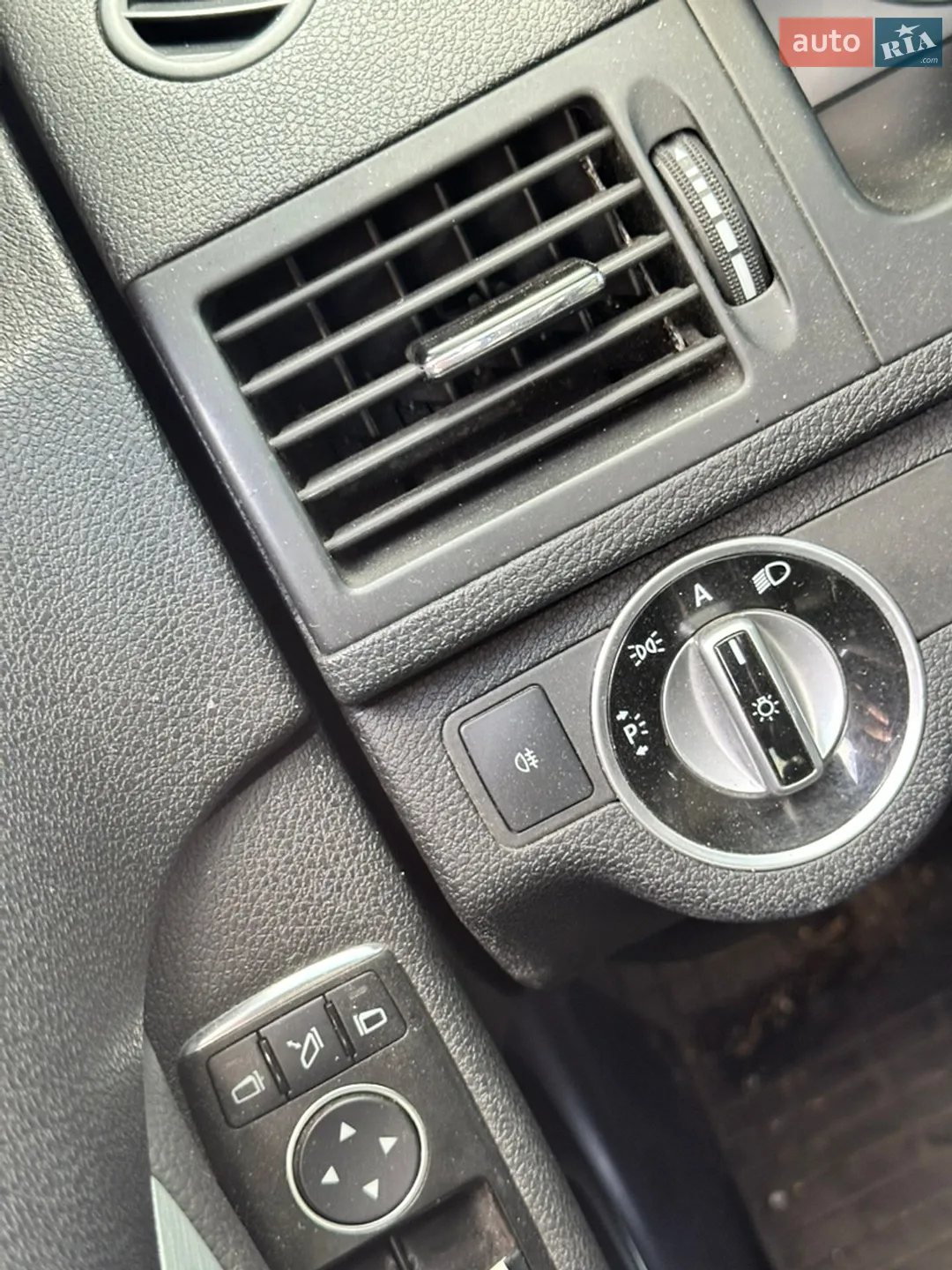 2010 Mercedes-Benz C-klasse - мініатюра 16