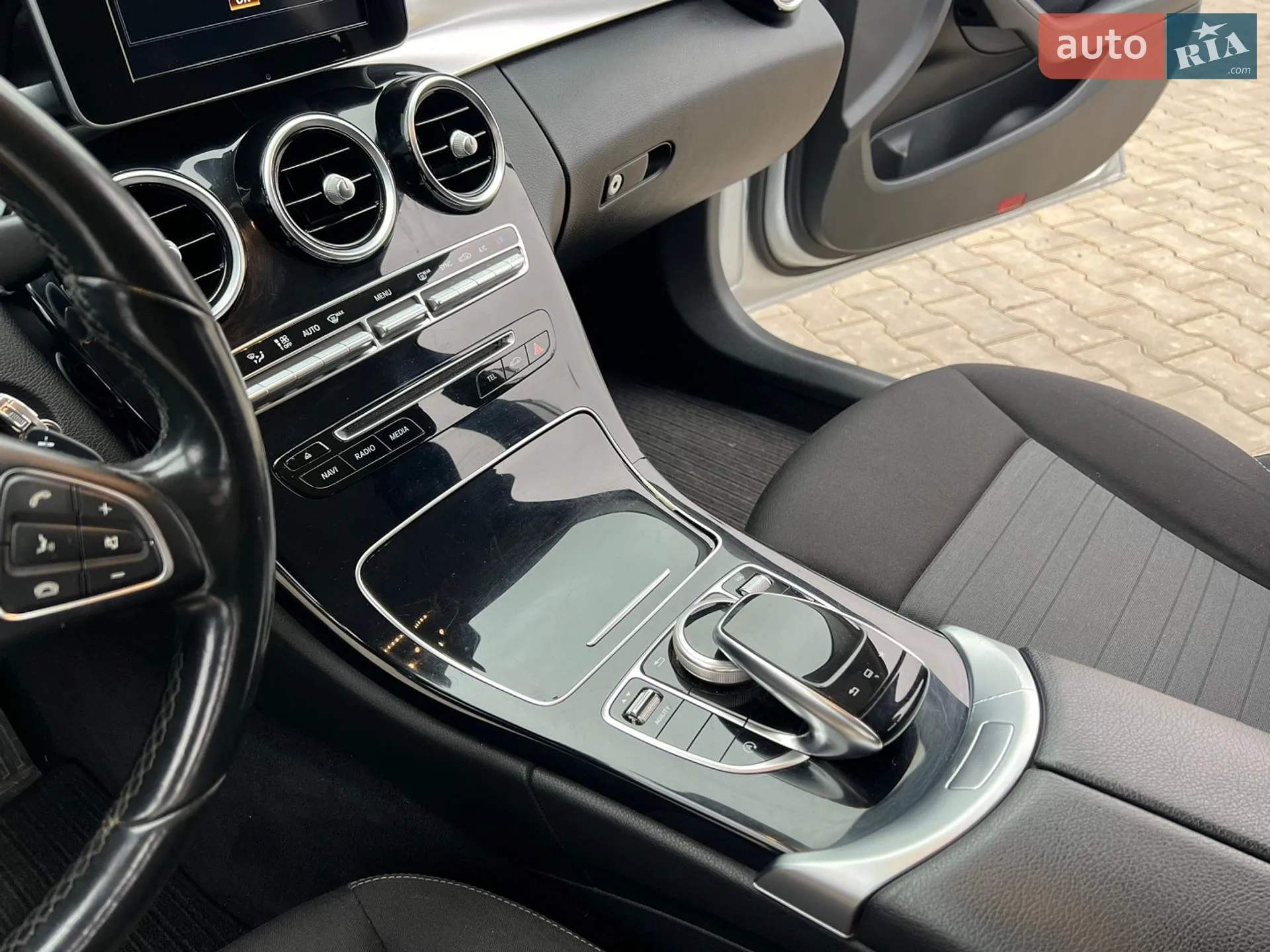 2015 Mercedes-Benz C-klasse - мініатюра 24