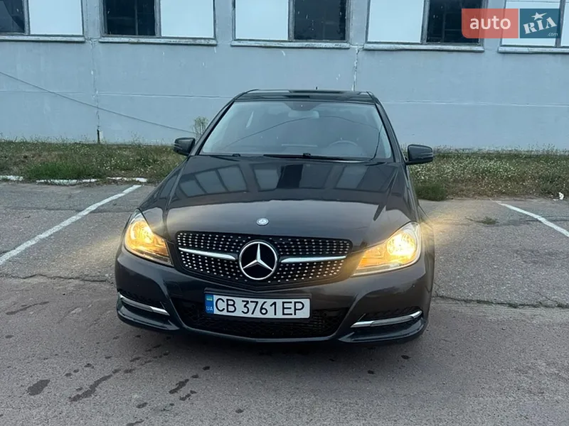 Mercedes-Benz C-Class 2011
