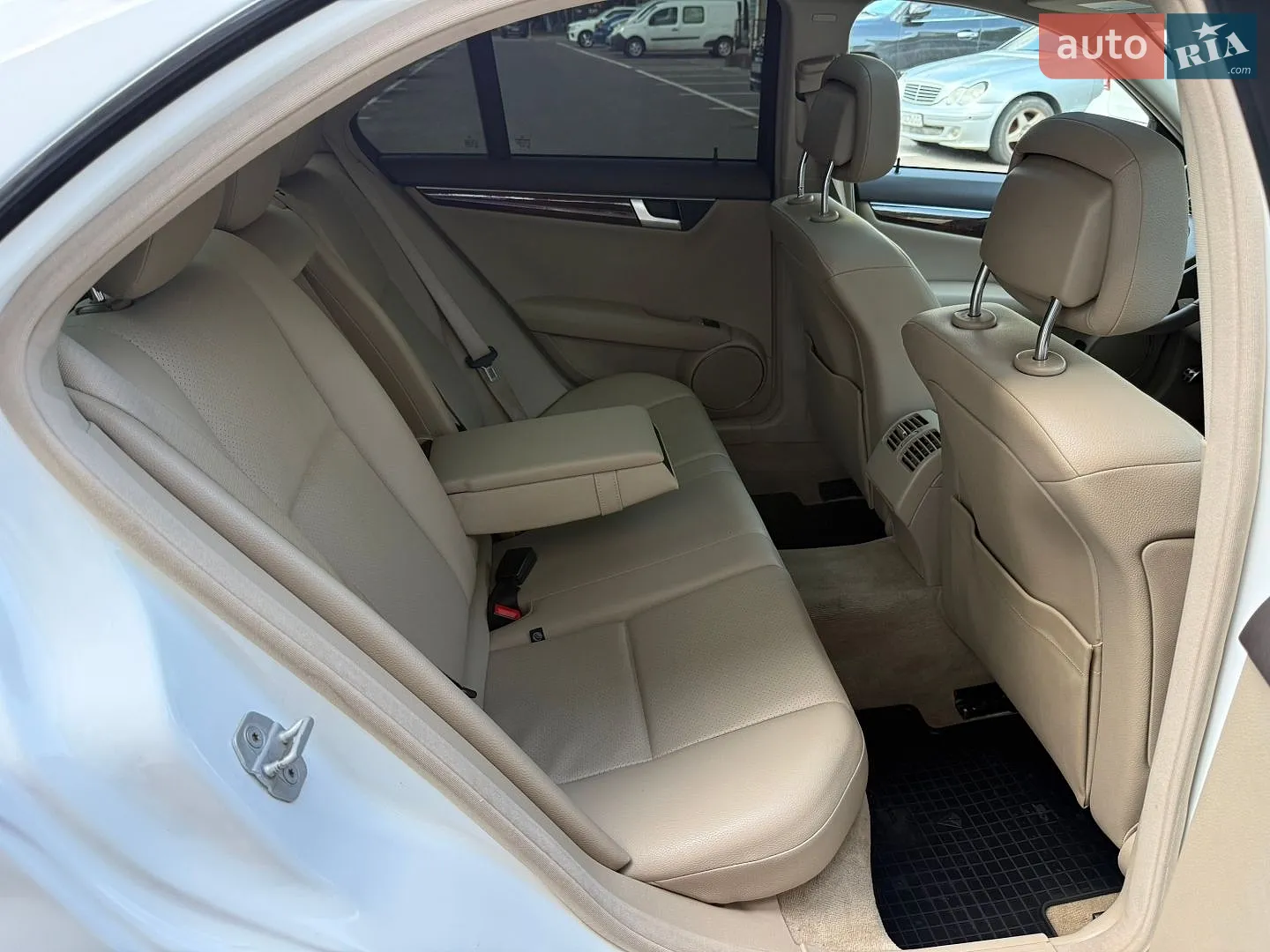 2013 Mercedes-Benz C-klasse - мініатюра 27