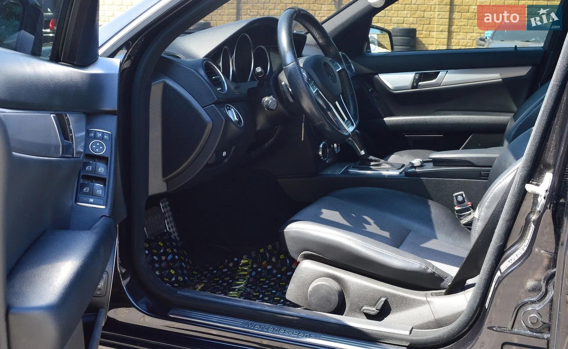2011 Mercedes-Benz C-klasse - мініатюра 16