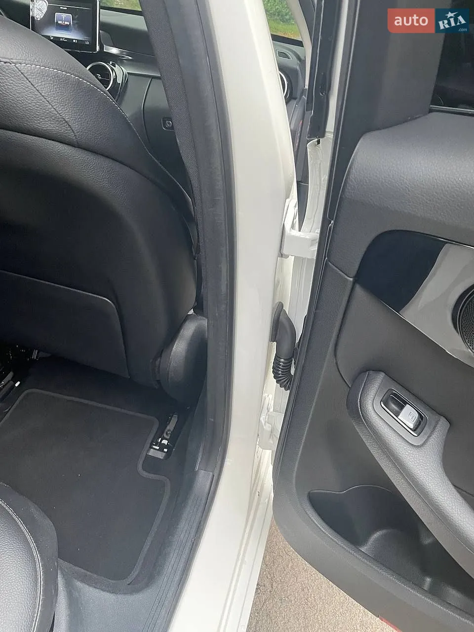 2015 Mercedes-Benz C-klasse - мініатюра 20