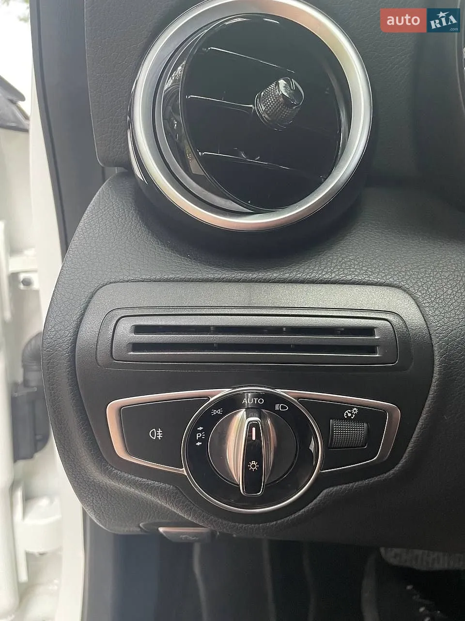 2015 Mercedes-Benz C-klasse - мініатюра 16