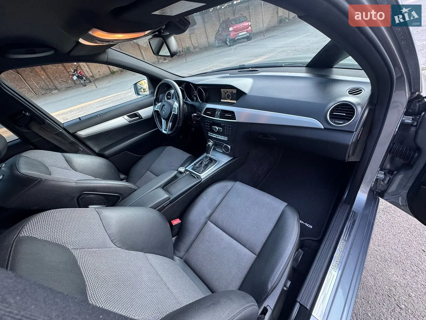 2013 Mercedes-Benz C-klasse - мініатюра 33