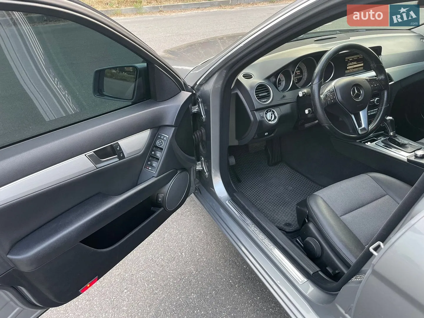 2013 Mercedes-Benz C-klasse - мініатюра 10
