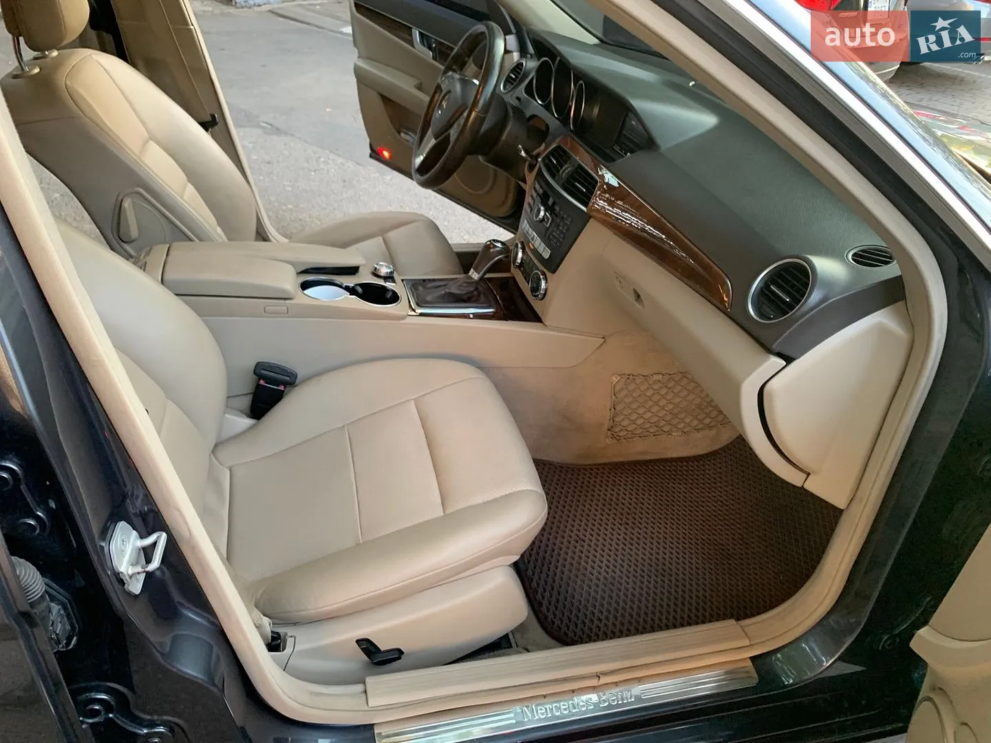 2013 Mercedes-Benz C-klasse - мініатюра 29