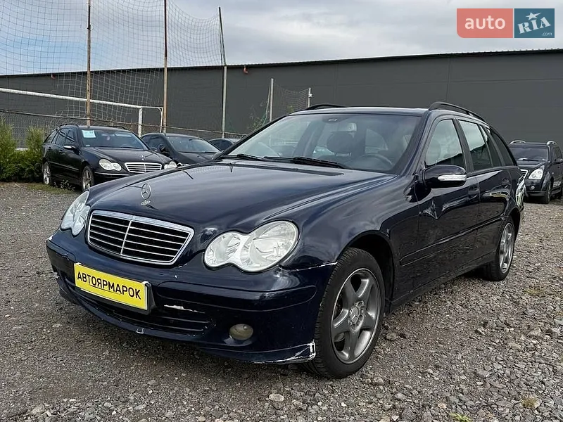 Mercedes-Benz C-Class 2005