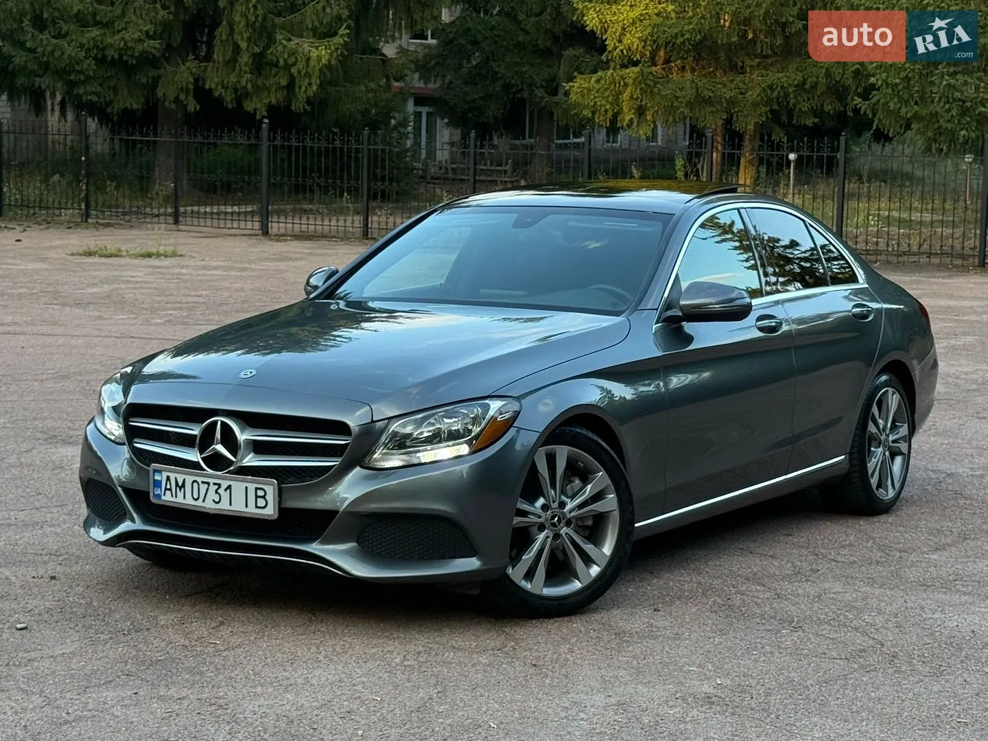 2017 Mercedes-Benz C-klasse - фото 1