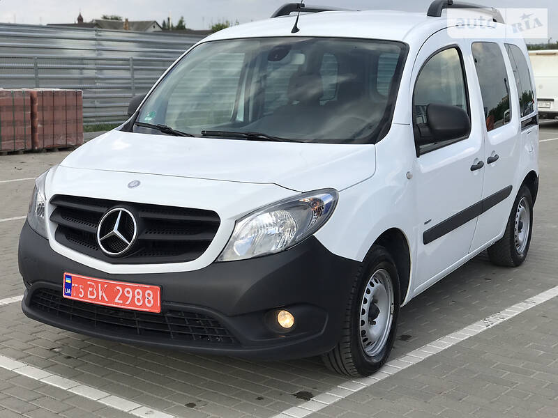 Вантажопасажирський фургон Mercedes-Benz Citan 2015 в 