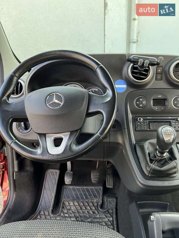Минивэн Mercedes-Benz Citan 2015 в Львове