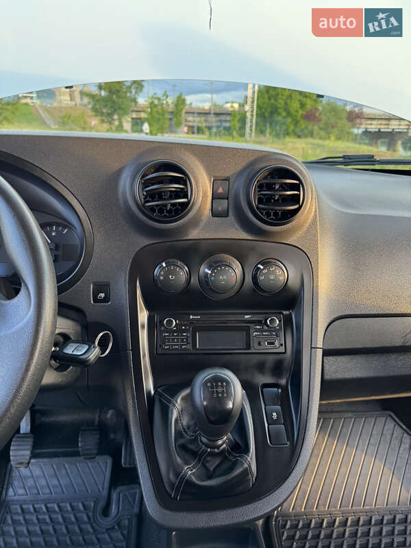 Мінівен Mercedes-Benz Citan 2015 в Києві фото 15 Мінівен Mercedes-Benz Citan 2015 в Києві