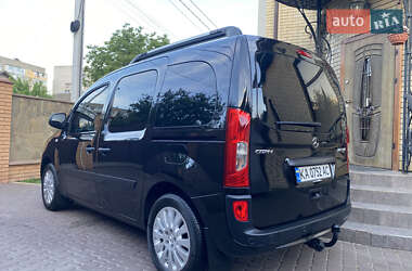 Минивэн Mercedes-Benz Citan 2014 в 