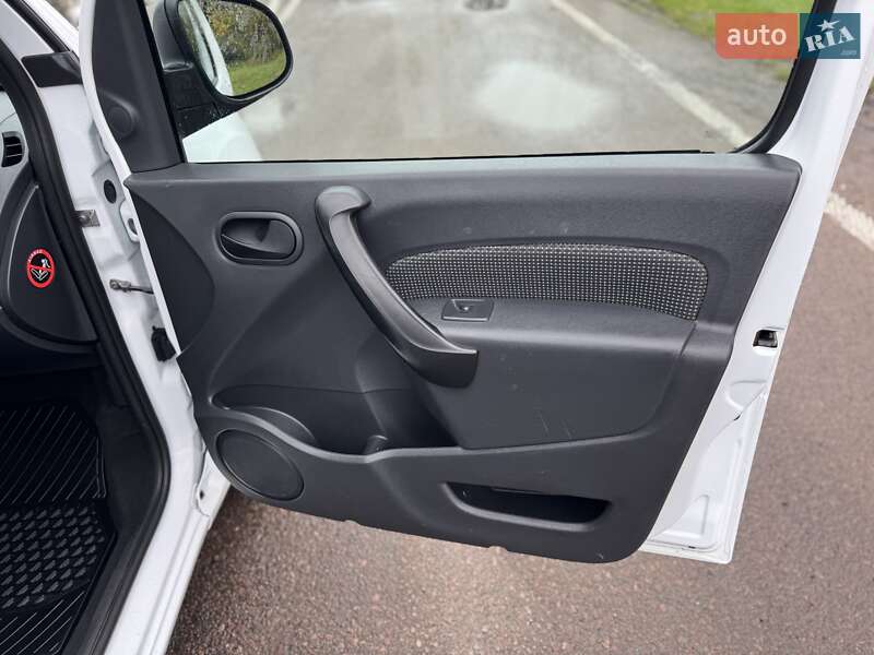 Мінівен Mercedes-Benz Citan 2016 в Дубні