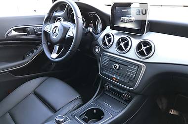 Седан Mercedes-Benz CLA-Class 2016 в Днепре