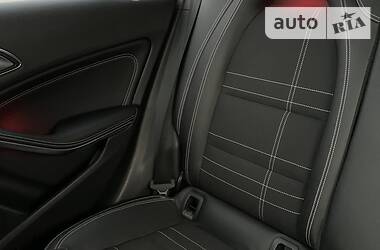 Універсал Mercedes-Benz CLA-Class 2015 в 