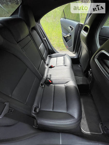 Седан Mercedes-Benz CLA-Class 2015 в Києві