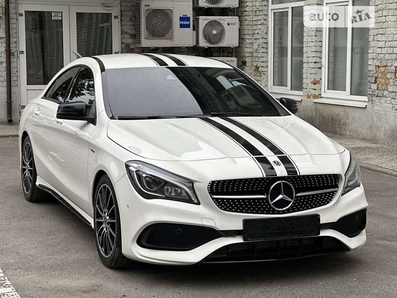 Седан Mercedes-Benz CLA-Class 2017 в Киеве