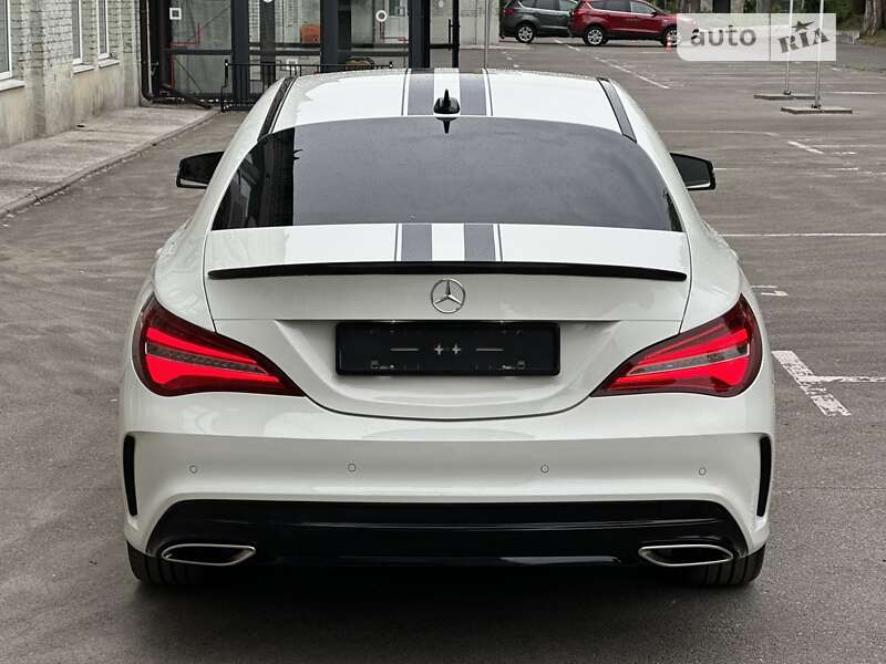 Седан Mercedes-Benz CLA-Class 2017 в Киеве