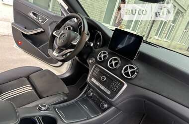 Седан Mercedes-Benz CLA-Class 2017 в 