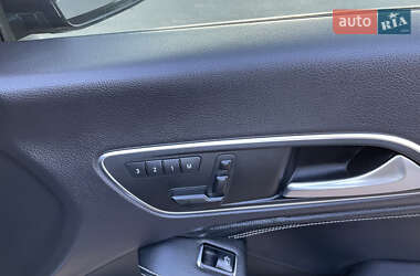 Седан Mercedes-Benz CLA-Class 2014 в 