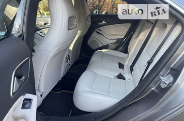 Седан Mercedes-Benz CLA-Class 2015 в 
