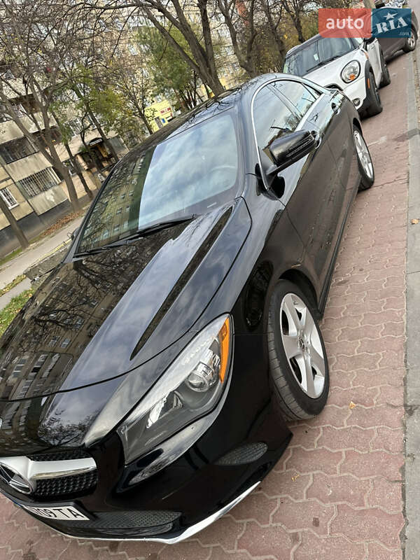 Седан Mercedes-Benz CLA-Class 2017 в Львові