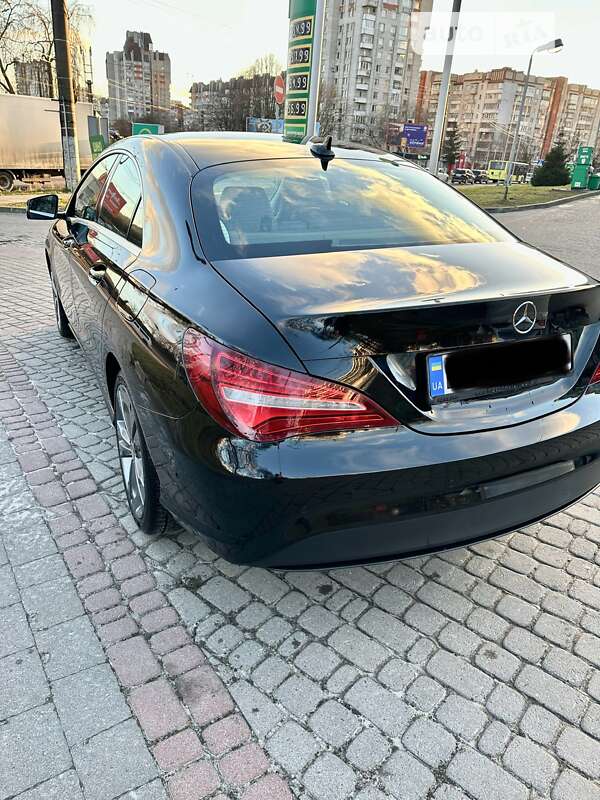 Седан Mercedes-Benz CLA-Class 2018 в Львове