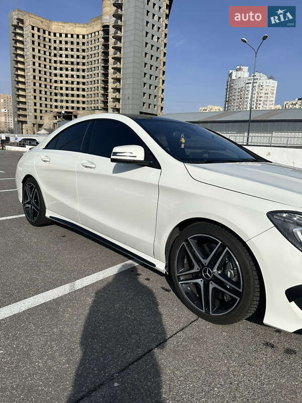 Седан Mercedes-Benz CLA-Class 2015 в Киеве