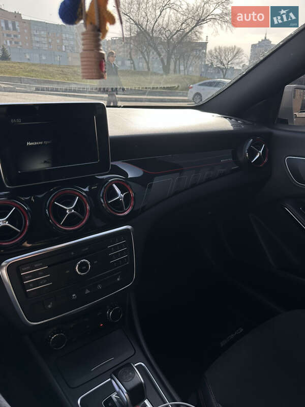 Седан Mercedes-Benz CLA-Class 2015 в Киеве