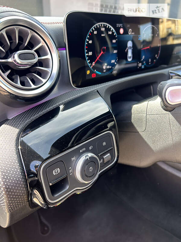 Седан Mercedes-Benz CLA-Class 2020 в Львові