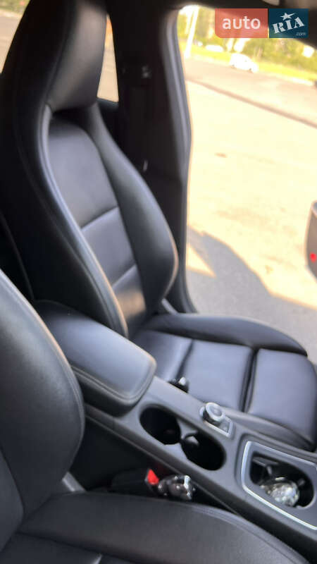 Седан Mercedes-Benz CLA-Class 2016 в Кривом Роге