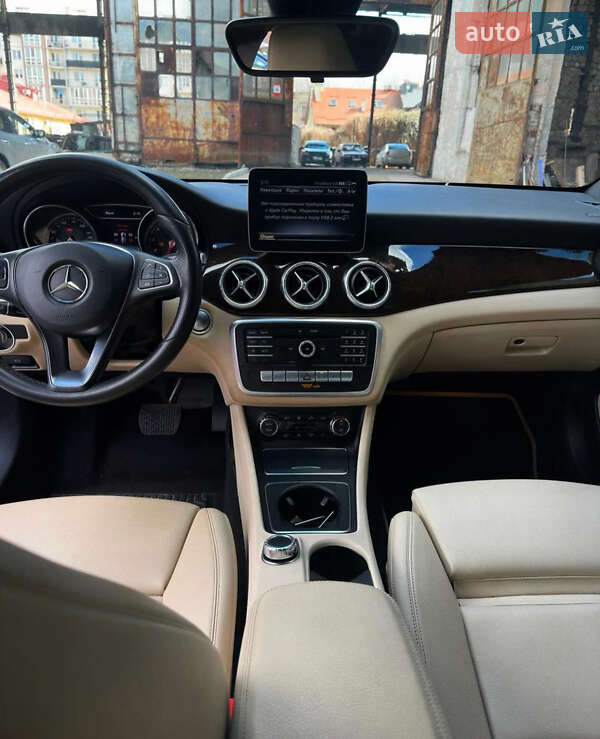 Седан Mercedes-Benz CLA-Class 2017 в Львове