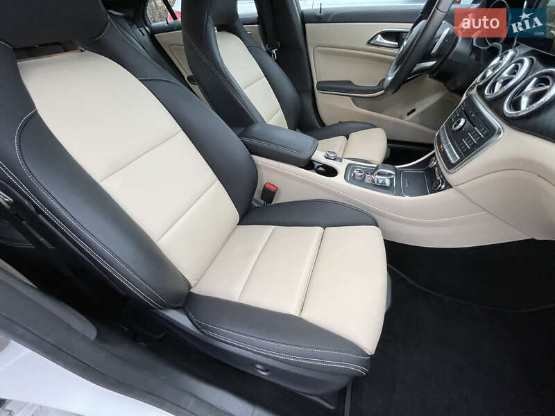 Седан Mercedes-Benz CLA-Class 2018 в Луцке