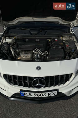 Седан Mercedes-Benz CLA-Class 2015 в 