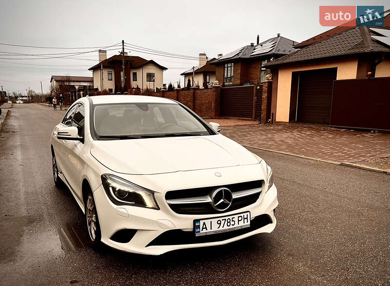 Седан Mercedes-Benz CLA-Class 2015 в Киеве