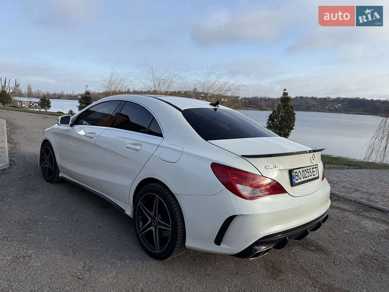 Седан Mercedes-Benz CLA-Class 2016 в Киеве
