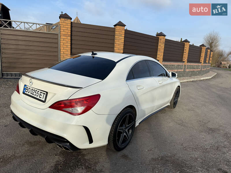 Седан Mercedes-Benz CLA-Class 2016 в Киеве