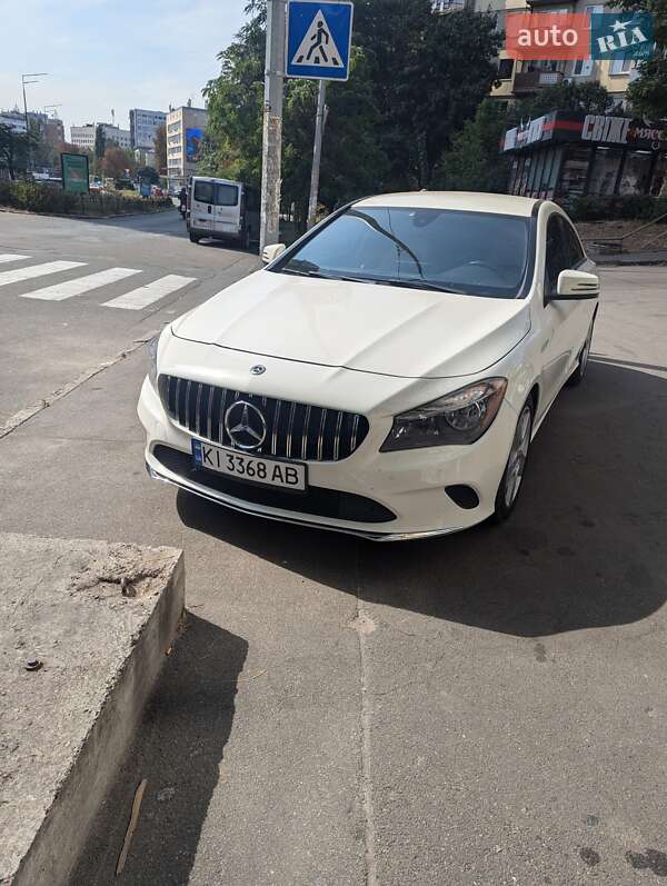 Седан Mercedes-Benz CLA-Class 2016 в Киеве