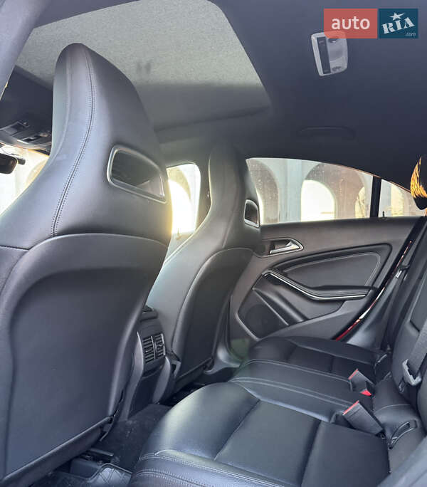 Седан Mercedes-Benz CLA-Class 2015 в Ужгороді